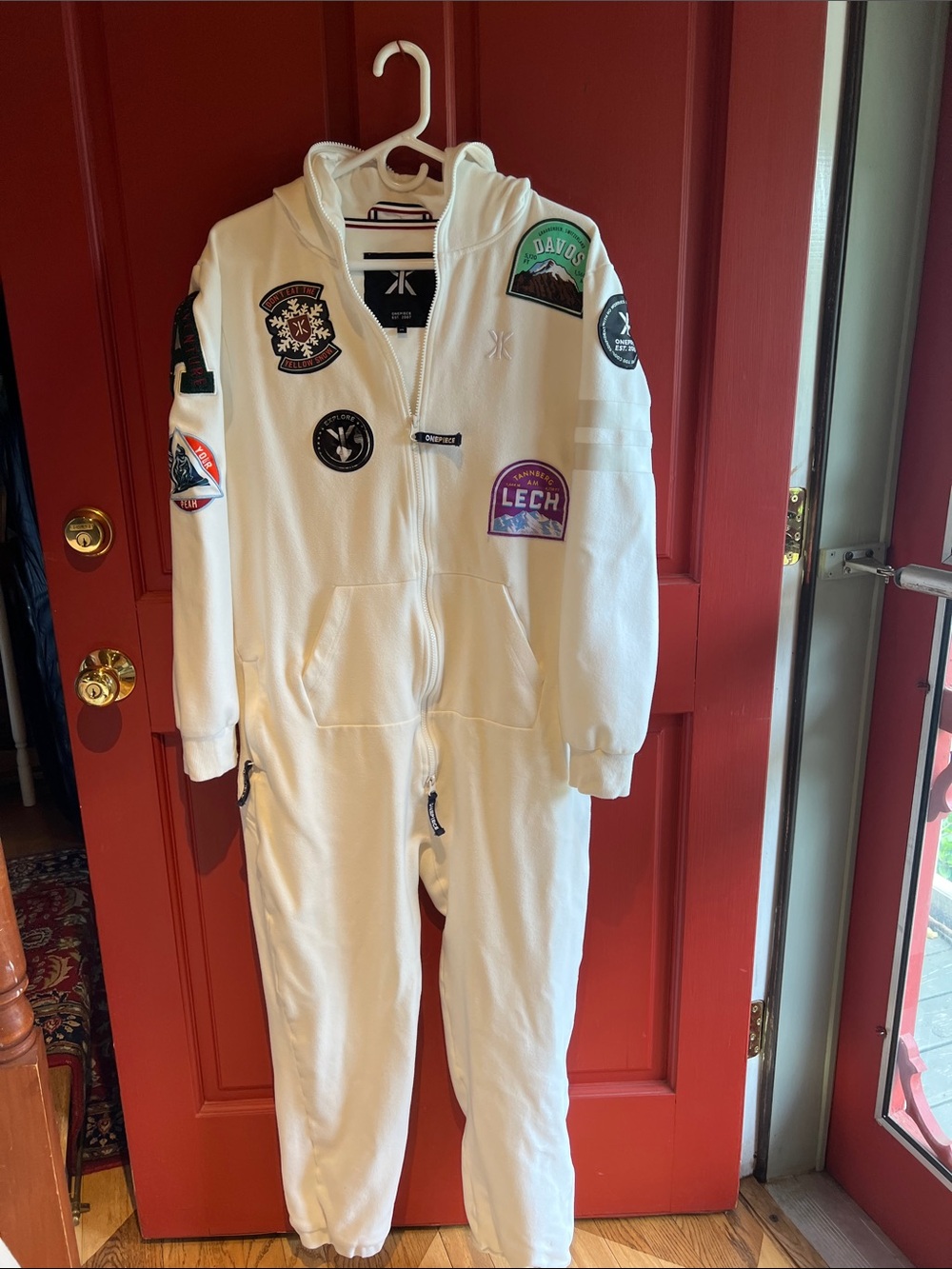 Soft onepiece jump suit with front zipper